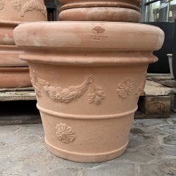 Italiensk terracottakrukke, �57 cm, H 47 cm